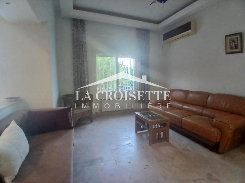 Rez-de-chaussée de villa meublé S+3 avec jardin à Carthage